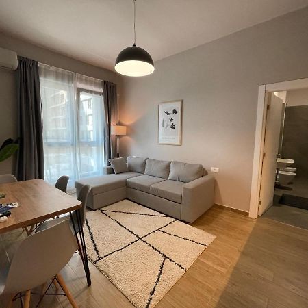 Square 21 Apartments تيرانا المظهر الخارجي الصورة