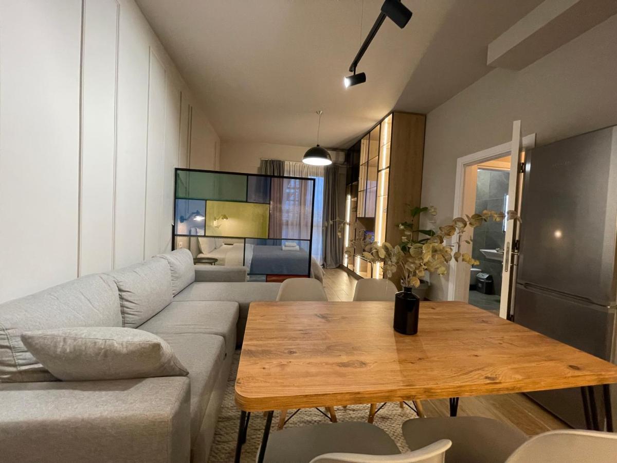 Square 21 Apartments تيرانا المظهر الخارجي الصورة