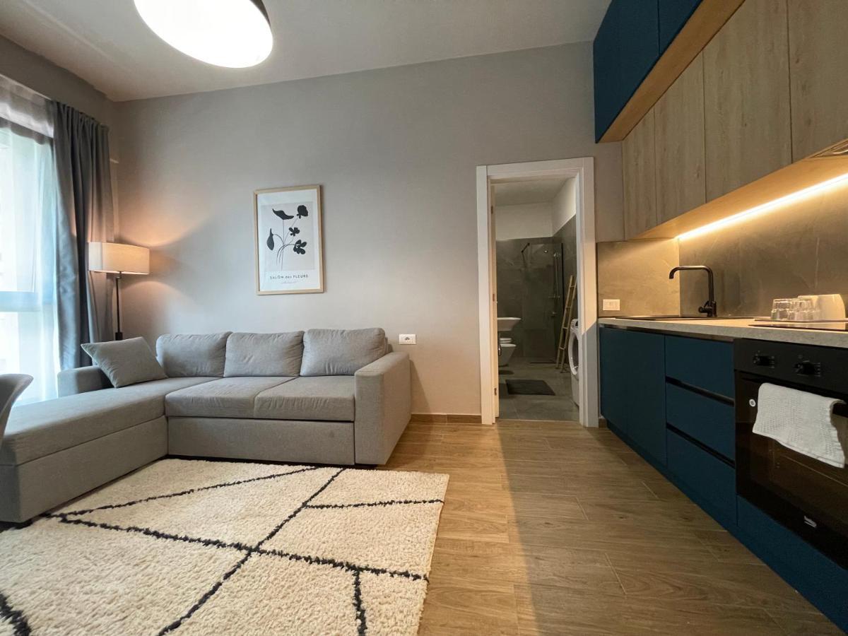 Square 21 Apartments تيرانا المظهر الخارجي الصورة